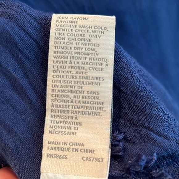 Nordstrom Rack Blue Scarf Wrap - Picture 4 of 6